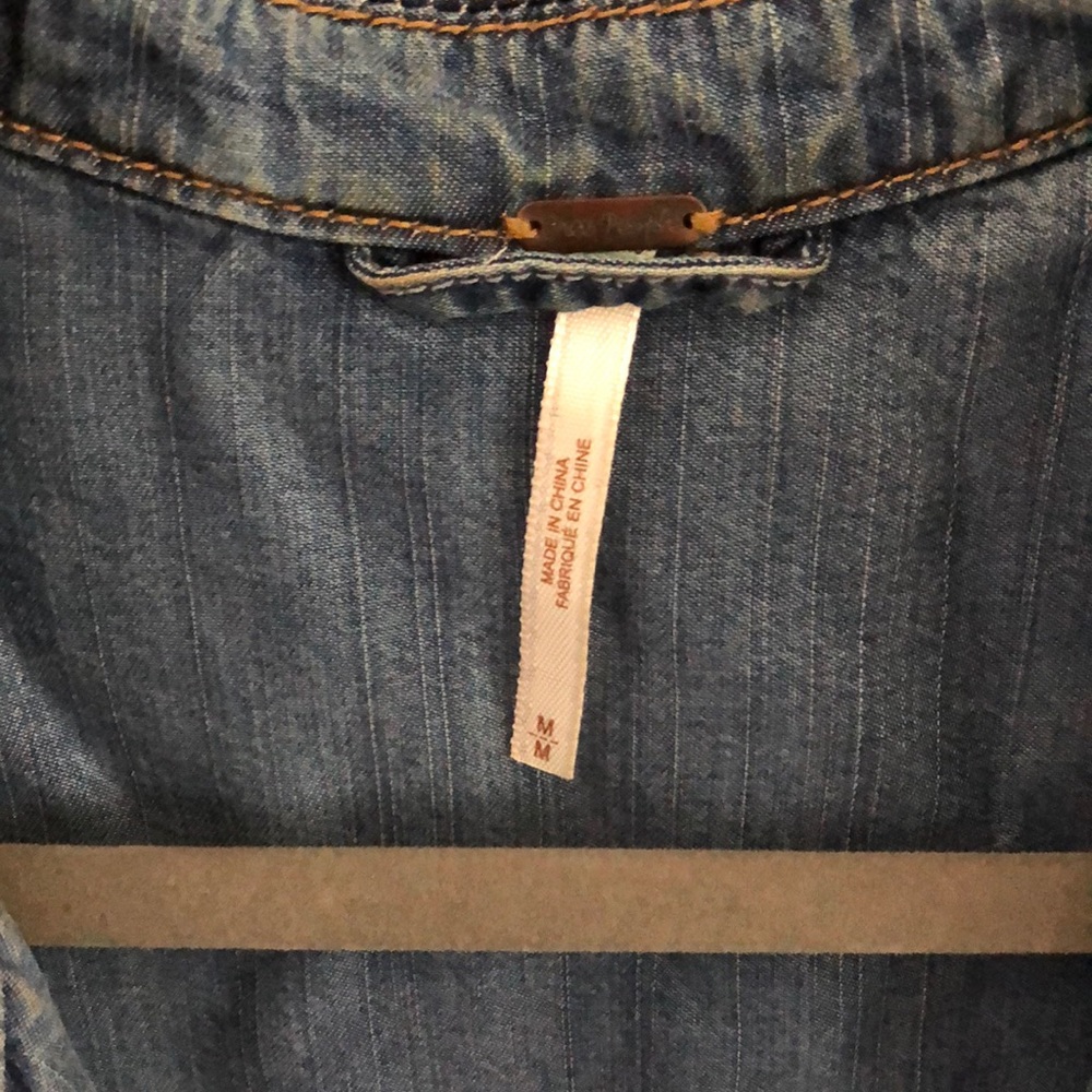 Free people denim jacket - Picture 2 of 3
